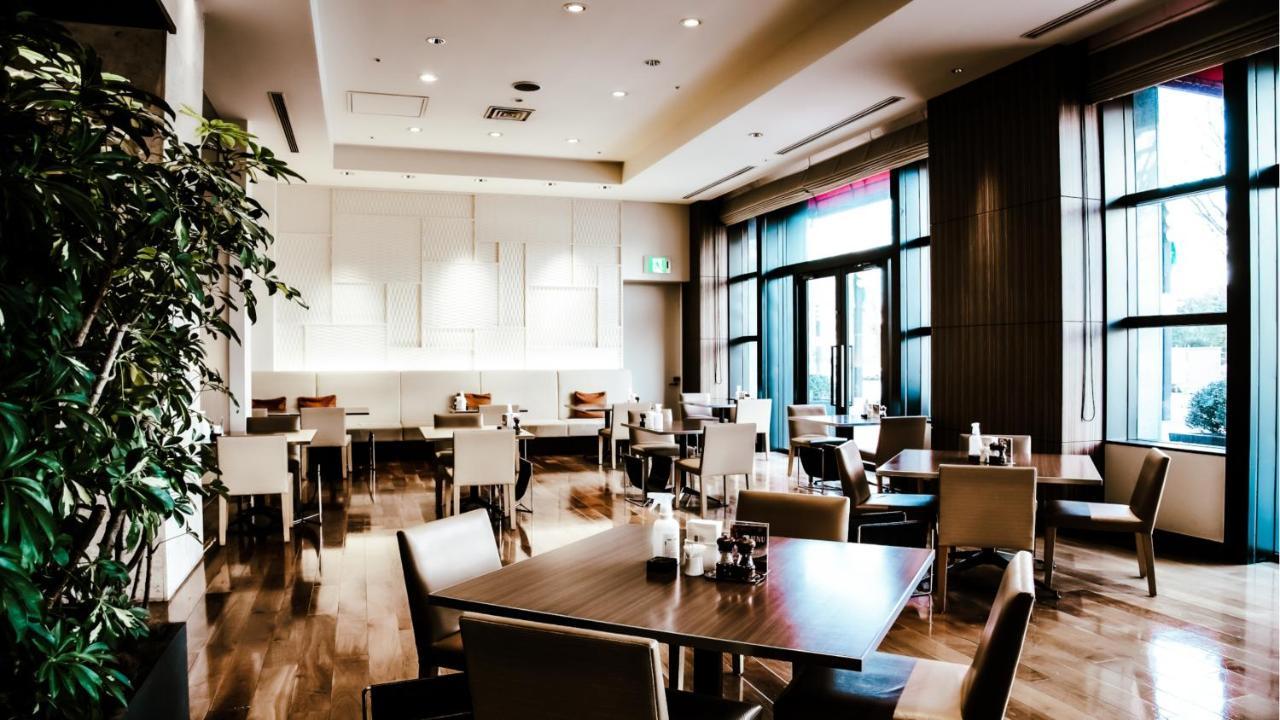 Oarks Canal Park Hotel Тояма Экстерьер фото